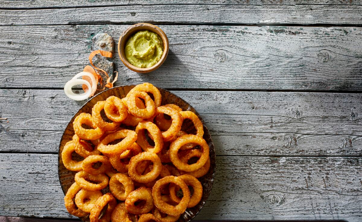 aviko-onion-rings-beer-battered header.jpg