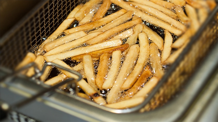 Skinny Fries in Deep Fryer 